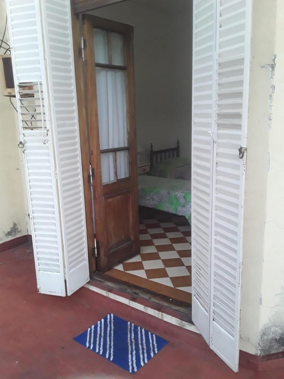 Habitac Indiv Casa de Familia, Flores Ciudad Autónoma de Ciudad Autónoma de Buenos Aires Exterior foto